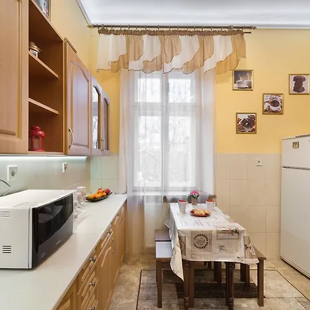 Vera In The ♥of * Leópolis