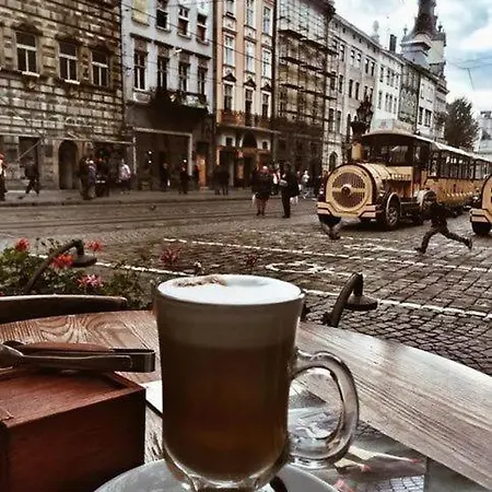 Vera In The ♥of Lägenhet Lviv